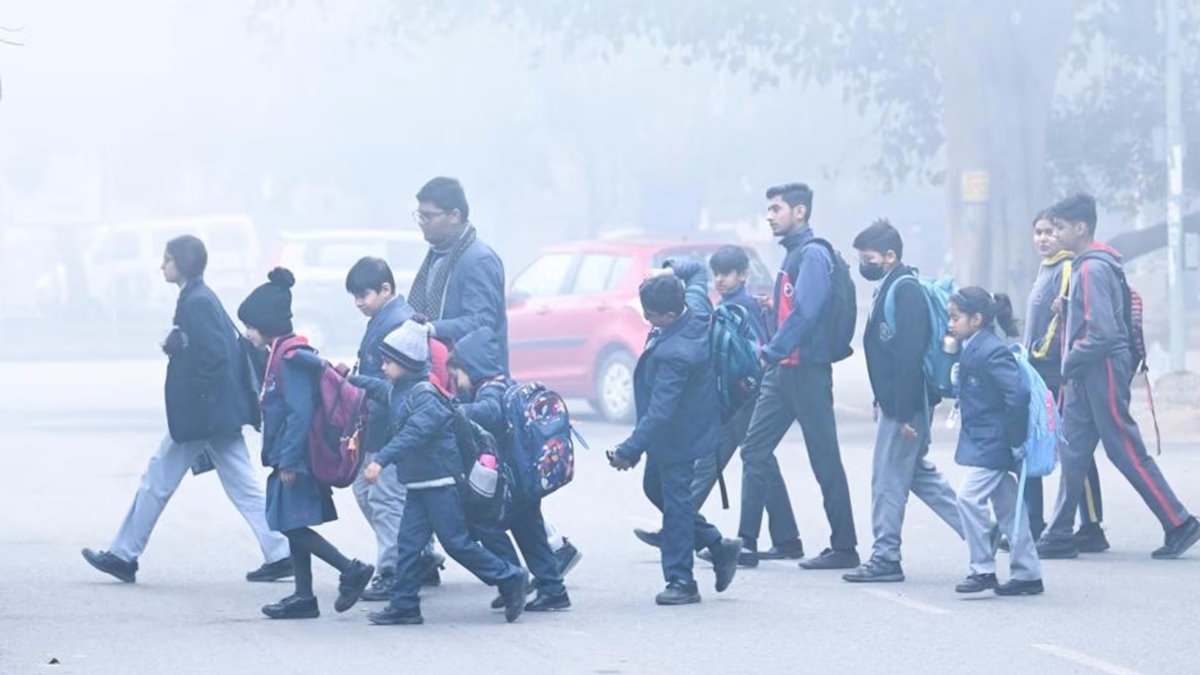 CG Weather Update : शीत लहर की चपेट में सरगुजा संभाग, इन जिलों में प्रशासन ने बदला स्कूलों का समय…