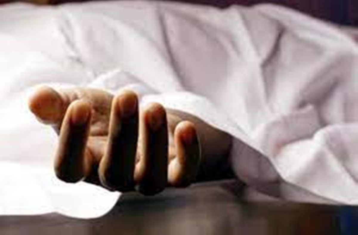 खेत में गया था पति, घर पहुंचा तो मिली पत्नी की लाश, खून से लथपथ प्राइवेट पार्ट देख उड़े होश, दुष्कर्म के बाद हत्या की आशंका