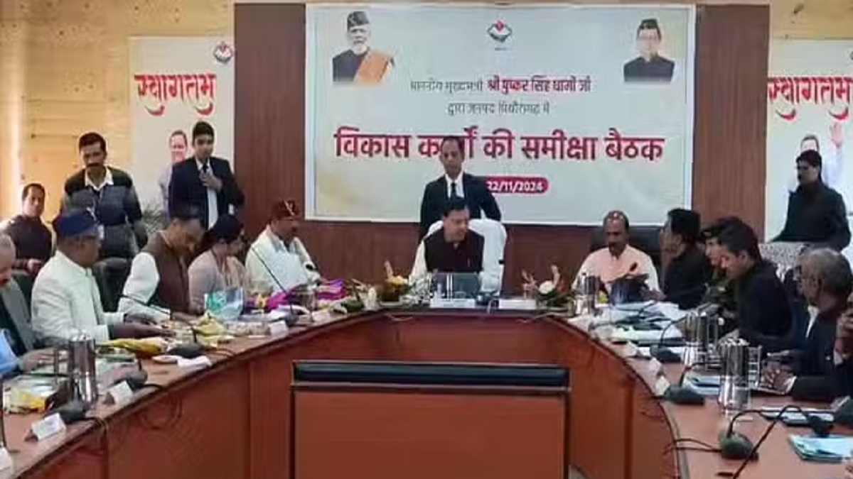 एक्शन मोड में सीएम धामी, विकास कार्यों की समीक्षा, वैवाहिक कार्यक्रम में हुए शामिल