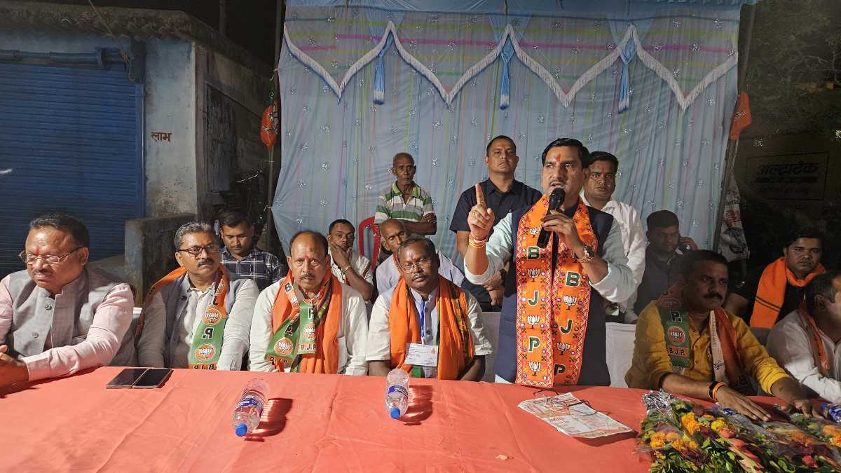केंद्रीय राज्य मंत्री तोखन साहू ने झारखंड में किया धुंआधार प्रचार, झामुमो-कांग्रेस पर साधा निशाना, कहा- इनके नेताओं ने केवल अपनी और रिश्तेदारों की जेबें भरी