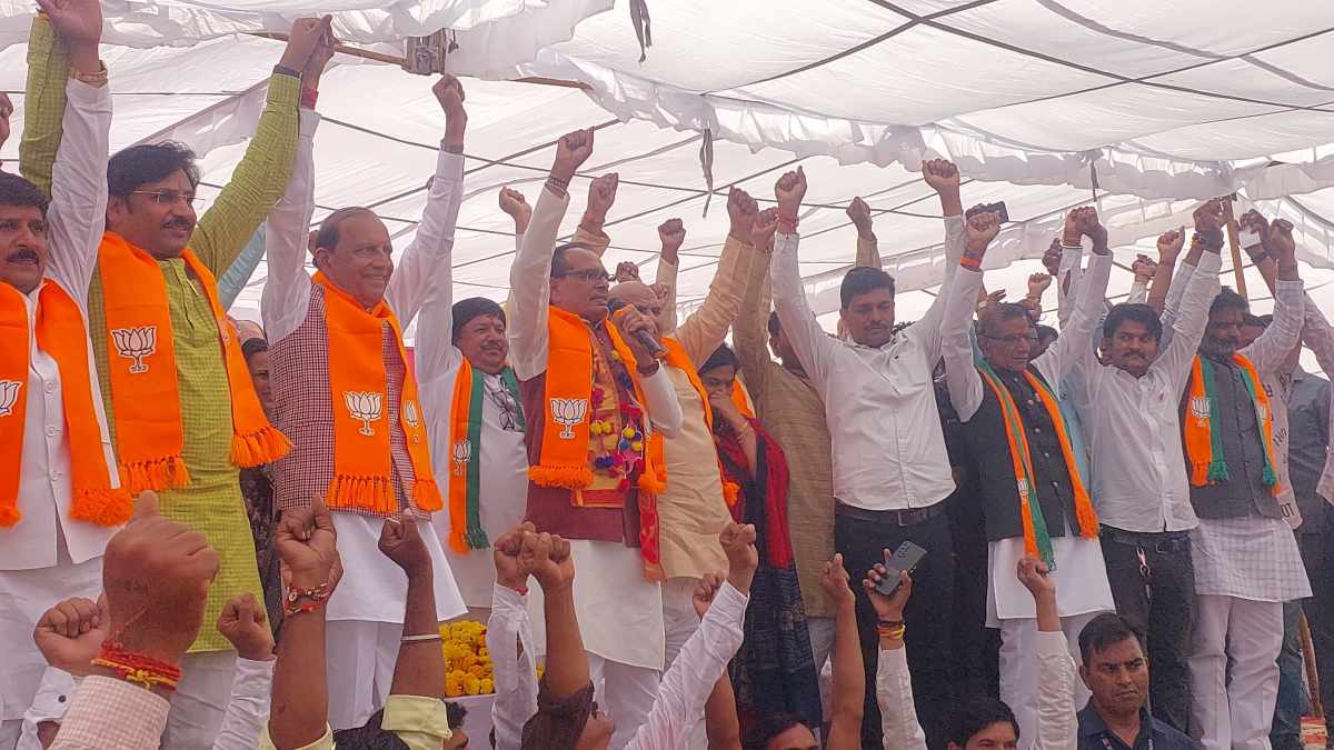 ‘कांग्रेसी मायावी हैं, जाल फैलाएंगे, लेकिन…’, बुधनी में शिवराज सिंह ने कहा- मिस्टर बंटाधार खुद का क्षेत्र नहीं बचा पाए