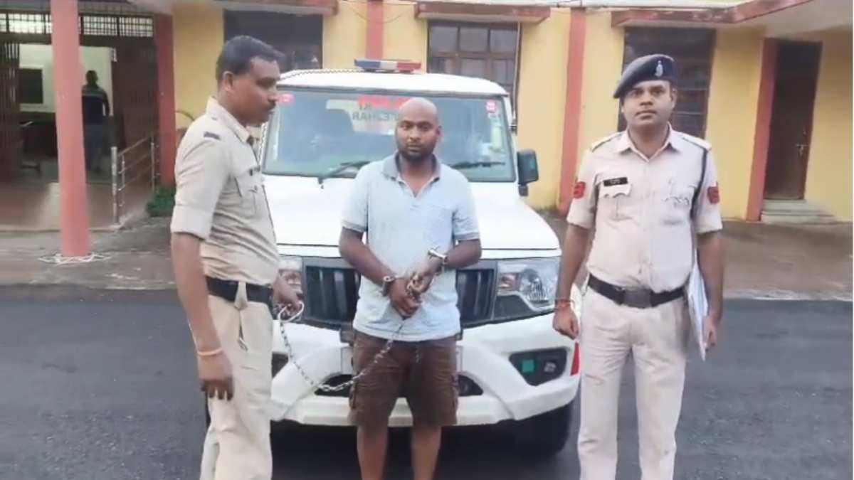 CG NEWS : जिला अस्पताल से कैदी फरार, जेल प्रहरी सस्पेंड