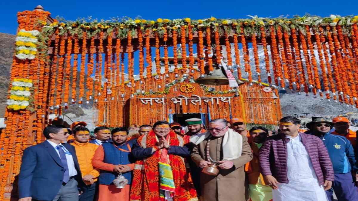 ‘बाबा केदार’ के शरण में पहुंचे CM धामी: दर्शन कर की पूजा-अर्चना, कहा- चारधाम यात्रा सरकार की सर्वोच्च प्राथमिकता