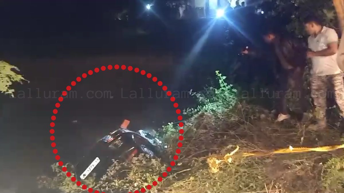 BIG BREAKING: सड़क किनारे डबरी में जा घुसी अनियंत्रित स्कॉर्पियो, ड्राइवर को कड़ी मशक्कत के बाद पुलिस ने बाहर निकाला, 6 की मौत