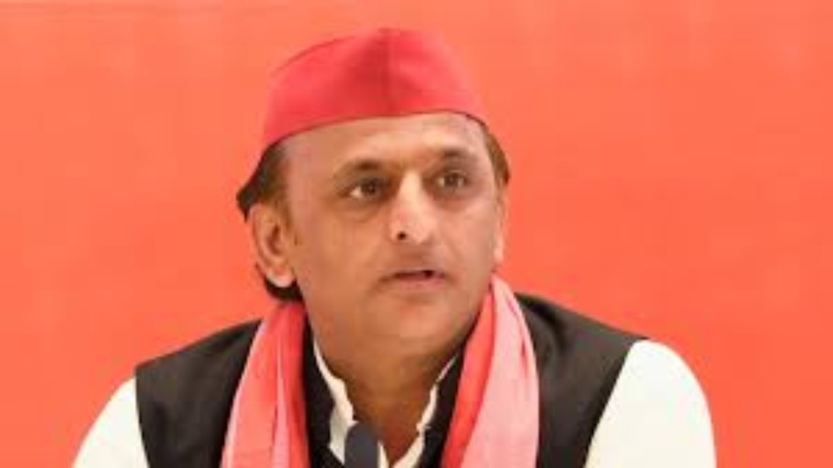 BJP नेता ने पत्रकारों के कपड़े उतारकर की पिटाई: अखिलेश यादव का सरकार पर हमला, कहा- भाजपा राज में मीडिया के मनोबल का एनकाउंटर