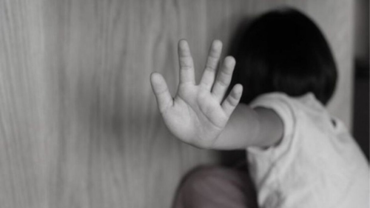 7 साल की बच्ची से पड़ोसी ने किया दुष्कर्म: बहला-फुसलाकर ले गया घर, ऐसे हुआ खुलासा