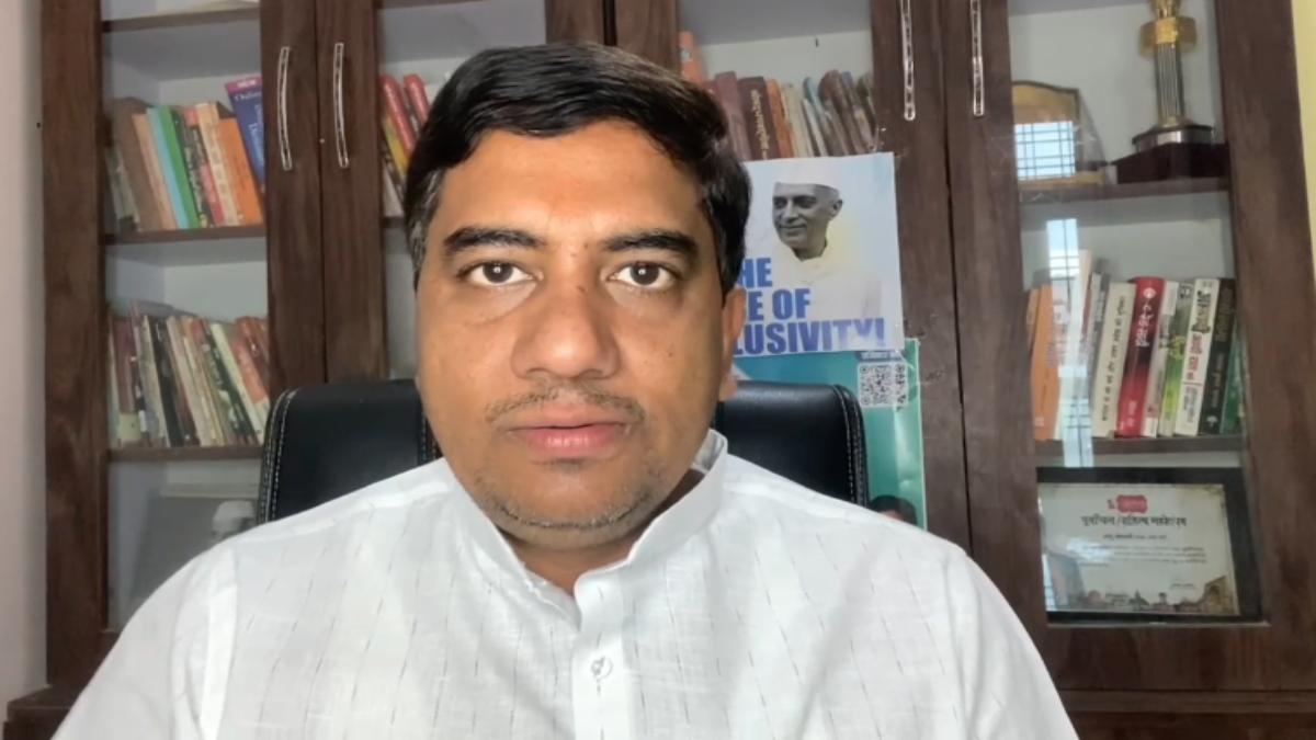 UP Bypolls 2024: मतदान की तारीख बढ़ाने पर गरमाई सियासत, कांग्रेस बोली- हार के डर से भयभीत BJP