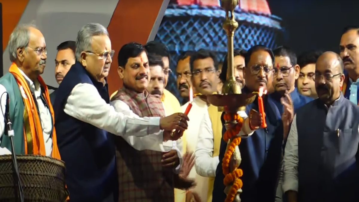 छत्तीसगढ़ राज्योत्सव का 2024: नवा रायपुर में मध्य प्रदेश के मुख्यमंत्री डॉ. मोहन यादव ने दीप प्रज्वलित कर किया राज्योत्सव का भव्य शुभारंभ, यहां देखें LIVE