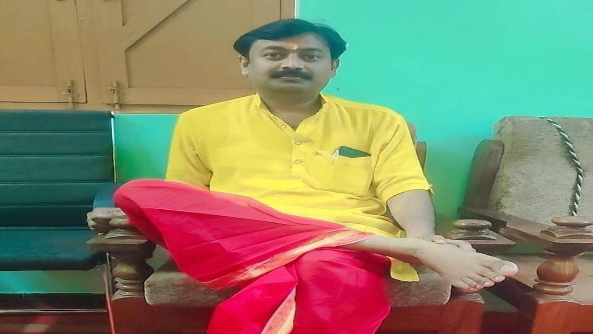 नेता जी की निकली हेकड़ीः दो पत्रकारों के साथ मारपीट करने के मामले में पूर्व BJP नेता गिरफ्तार, जानिए क्या था पूरा मामला…