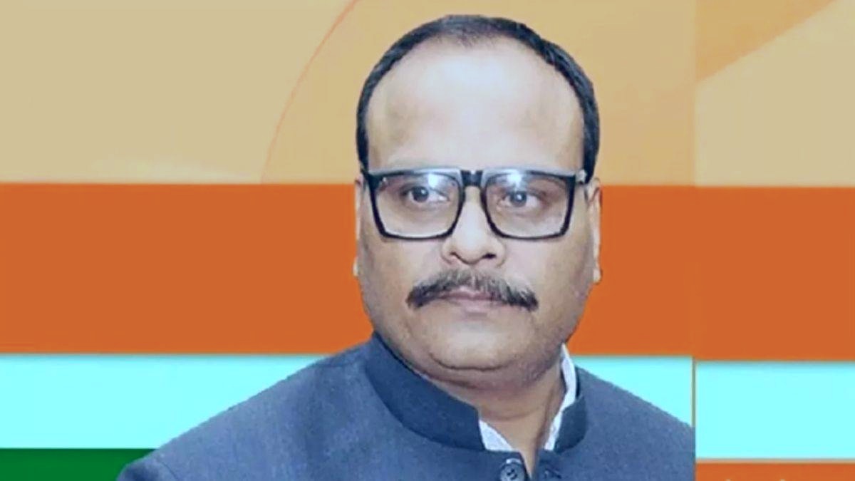 मंत्री ब्रजेश पाठक जी…’सिस्टम’ मरा या बच्ची? वेंटीलेटर पर UP की स्वास्थ्य व्यवस्था, खोखले हैं सारे दावे, समय पर एंबुलेंस न मिलने से मासूम की मौत