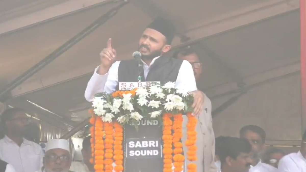 भूलो नहीं आने वाला वक्त… अखिलेश यादव की मौजूदगी में मंच से ये क्या बोल गए सांसद जिया उर रहमान