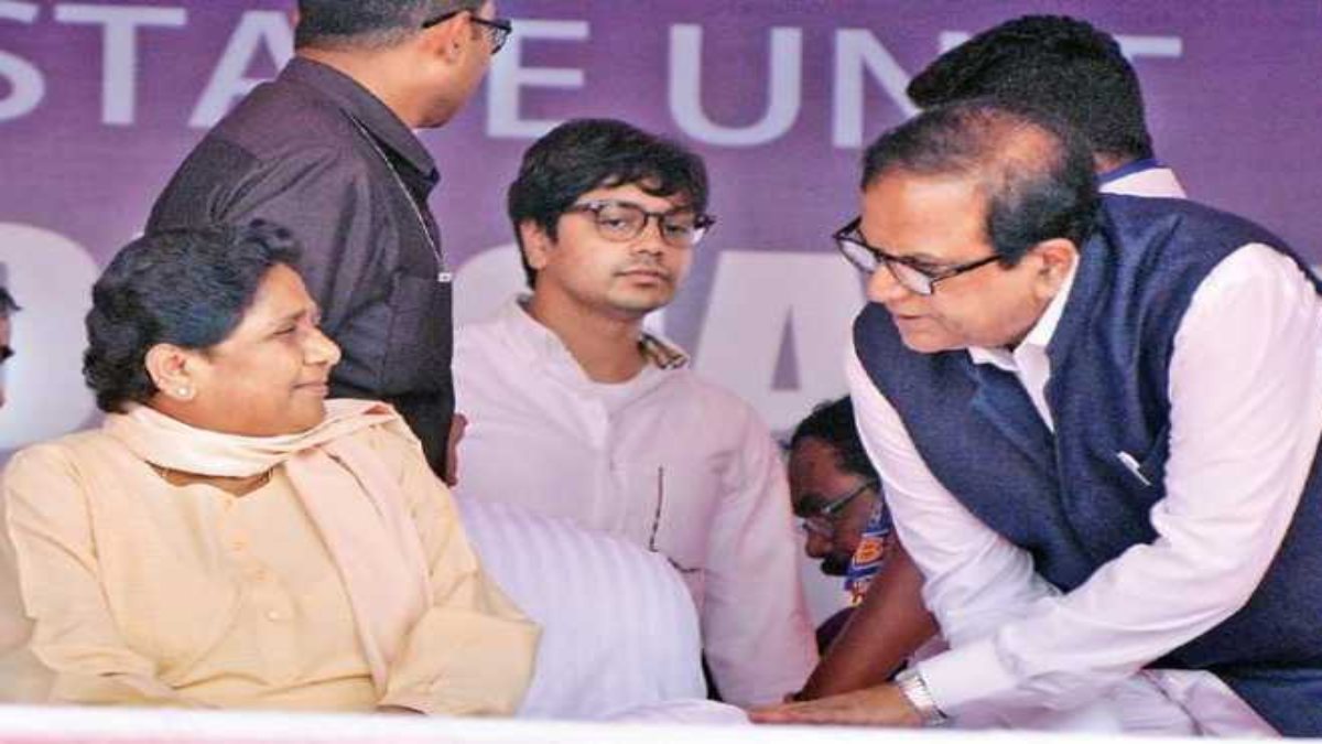 महाराष्ट्र और झारखंड जरूरी, लेकिन यूपी से दूरी! UP के चुनावी मैदान से गायब दिख रहे दिग्गज, प्रदेश अध्यक्ष अकेले धकेल रहे ‘हाथी’