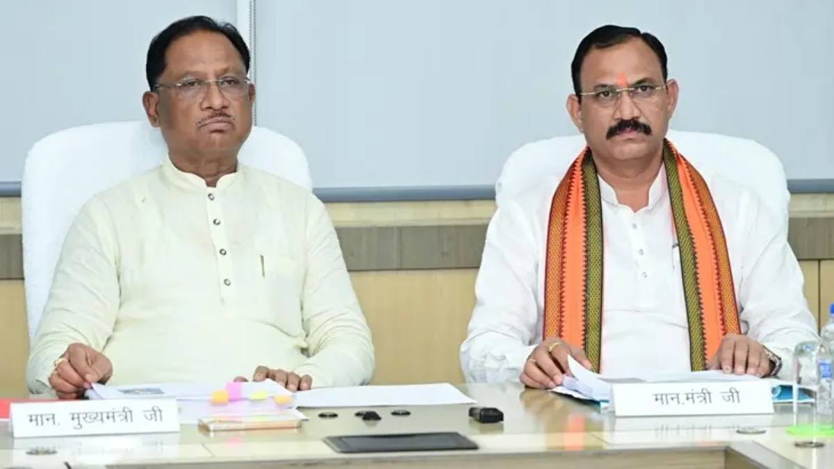 छत्तीसगढ़ के 14 स्वास्थ्य संस्थाओं को मिला गुणवत्ता आश्वासन प्रमाण, स्वास्थ्य मंत्री ने दी बधाई, कहा – CM साय के नेतृत्व में राज्य में स्वास्थ्य सुविधाएं लगातार हो रही बेहतर