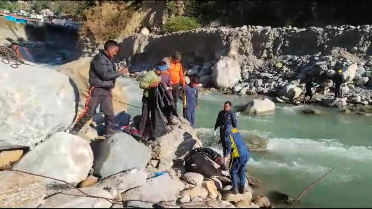 Uttarakhand News: केदारनाथ धाम में चलाया जा रहा स्वच्छता अभियान, गौरीकुंड समेत इन जगहों पर जारी है  सफाई
