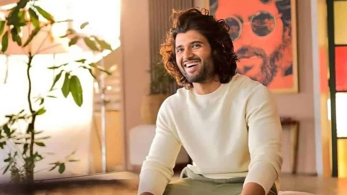 Vijay Deverakonda ने प्यार और शादी को लेकर बताया अपना प्लान, कहा- मुझे लगता है सबकुछ अति-रोमांटिक …