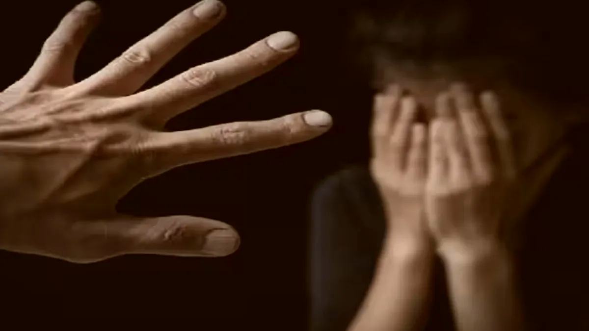 ‘बबुआ’ का बलात्कारी नेता! कन्नौज, अयोध्या के बाद अब बदायूं में दरिंदगी, सपा नेता ने मां-बेटी का किया रेप, दी जान से मारने की धमकी