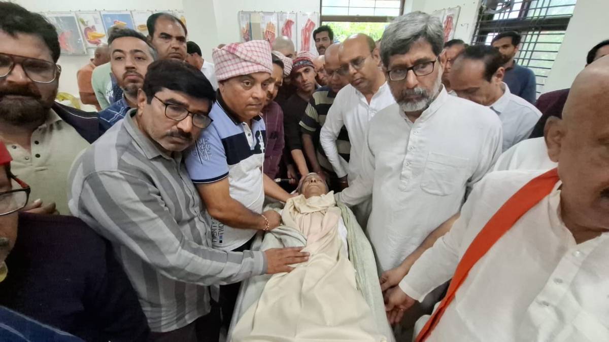 ‘मेरी आंखें किसी नेत्रहीन को…’ रिटायर्ड लेक्चरर के निधन के बाद परिजनों ने किया देहदान, अब दूसरों को मिलेगी नई जिंदगी