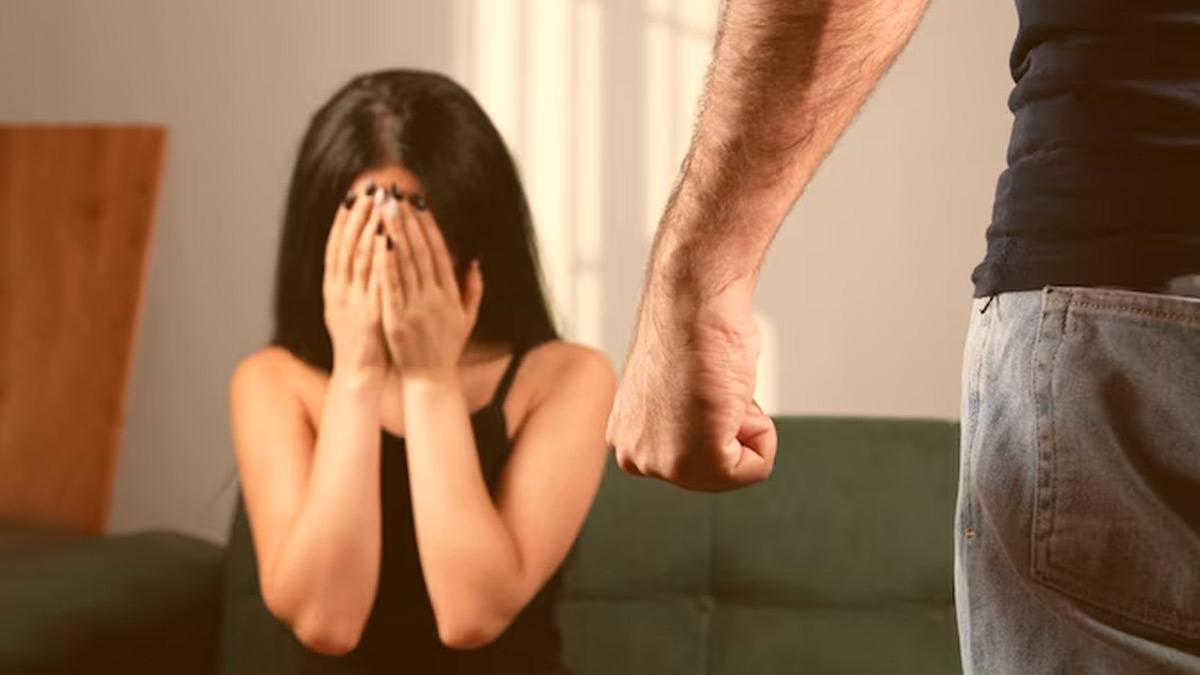 अश्लील VIDEO, अपहरण और दरिंदगी: तमंचे की नोंक पर दरिंदे ने किशोरी का किया रेप, होटल ले जाकर भी मिटा चुका है हवस की प्यास, अब…