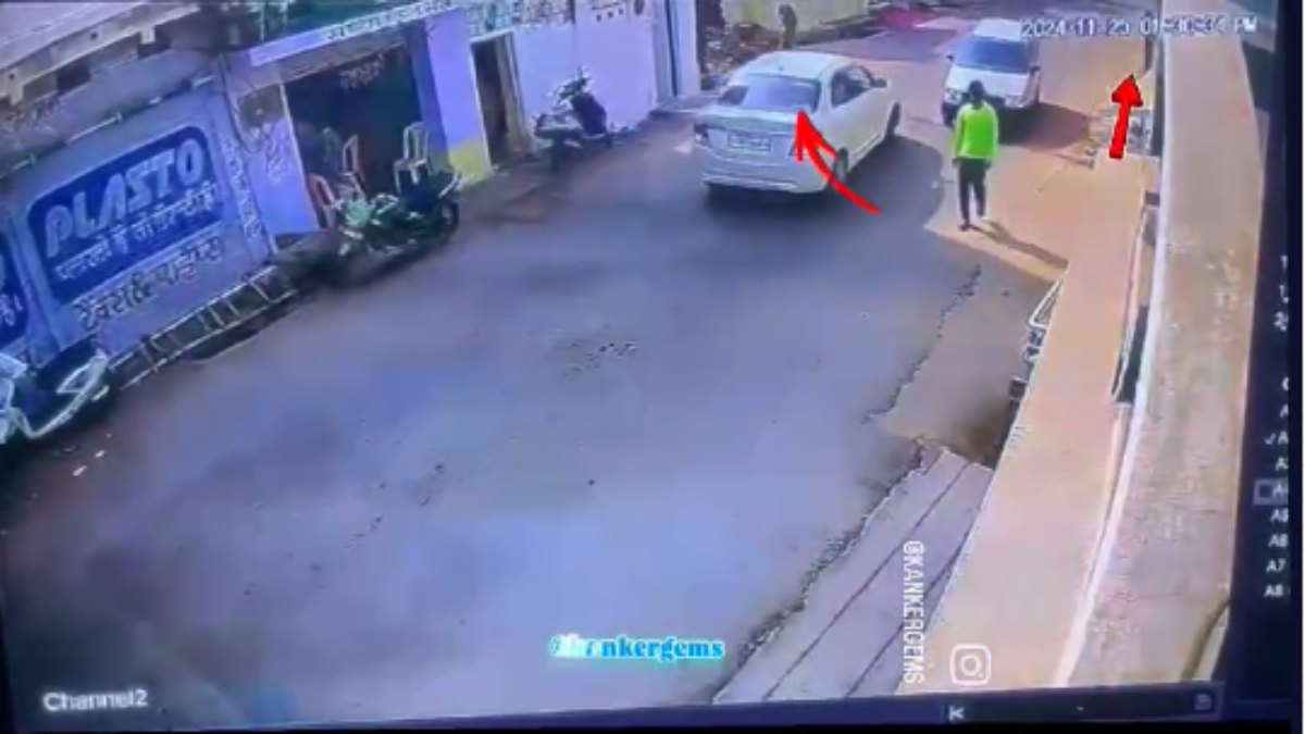 मौत का Live Video : घर के सामने खड़ी महिला को कार चालक ने रौंदा, CCTV में कैद हुआ खौफनाक वीडियो …