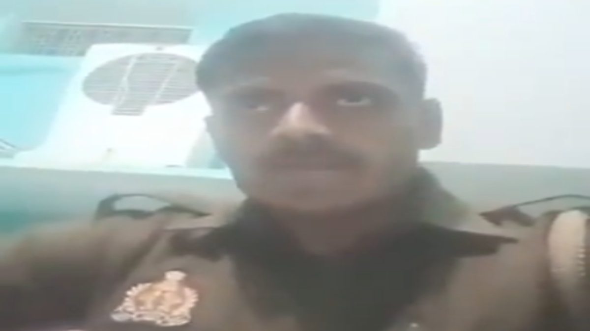 चोरी की शिकायत करने पुलिसकर्मी को हाथ-पैर जोड़ने पड़ रहे हैं, सोचिए आम जनता का क्या होता होगा- कांग्रेस