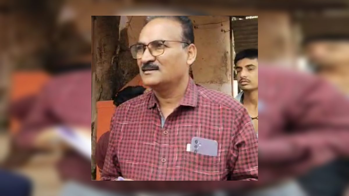 PWD अधिकारी पर गिरी गाज, कमिश्नर ने किया सस्पेंड, ये रही वजह