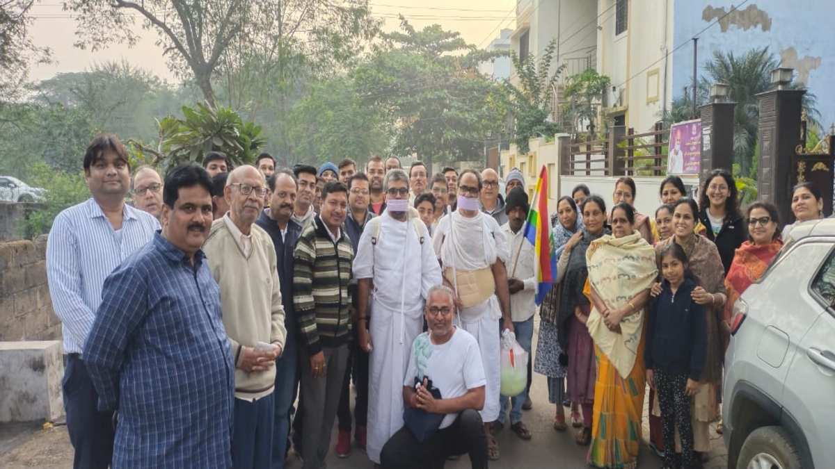 मुनि सुधाकर ने रायपुर से किया विहार, आचार्य महाश्रमण के इंगितानुसार पदयात्रा जारी