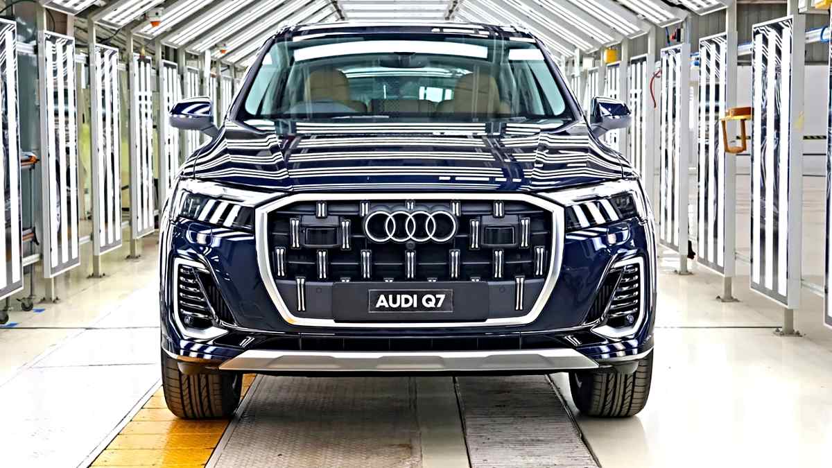 Audi Q7 Facelift: भारत में 88.66 लाख रुपये में लॉन्च, जानें इसके खास फीचर्स…