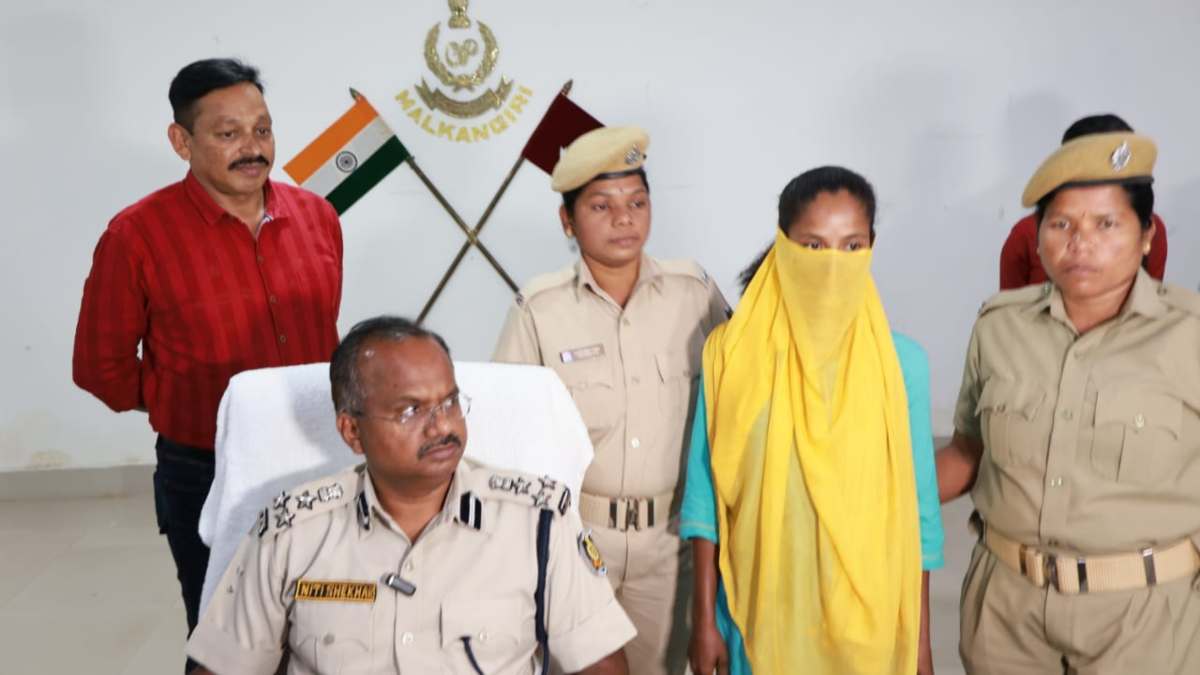 छत्तीसगढ़ की इनामी महिला नक्सली ओडिशा में गिरफ्तार, कई बड़े मुठभेड़ों में थी शामिल