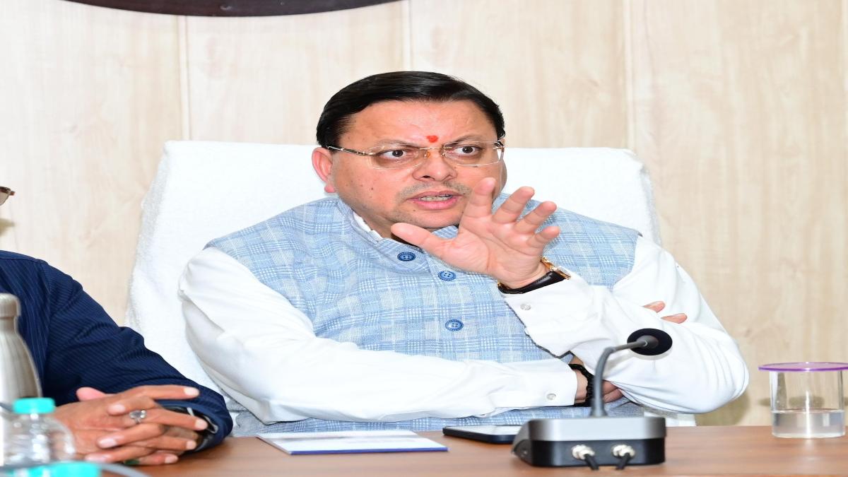 लापरवाहों पर होगी सख्त कार्रवाई: CM धामी ने की विकास कार्यों की समीक्षा, सड़क मरम्मत को लेकर दिए ये निर्देश