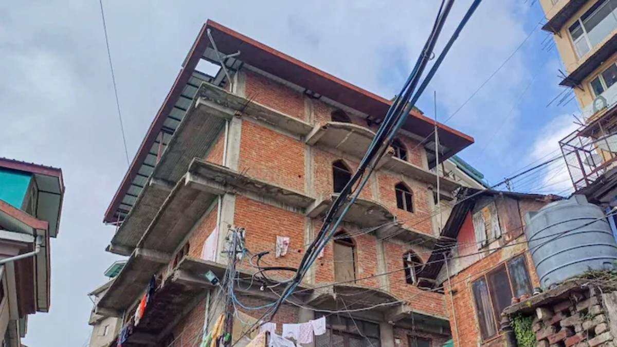 मुस्लिम पक्ष को लगा बड़ा झटका, कोर्ट ने संजौली मस्जिद के 3 फ्लोर हटाने के दिए निर्देश