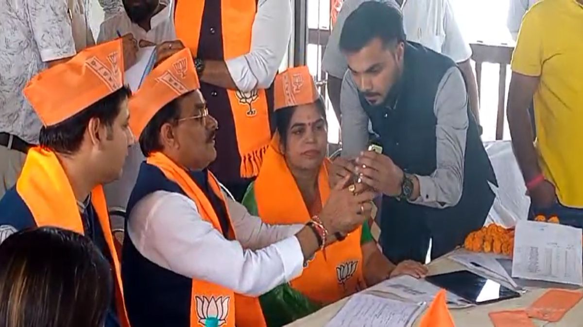 MP बीजेपी संगठन चुनावः 14 से 20 नवंबर तक चलेगा बूथ संगठन पर्व, वीडी शर्मा बोले- 1 करोड़ 65 लाख से ऊपर सदस्य बने, कांग्रेस पर किया पलटवार