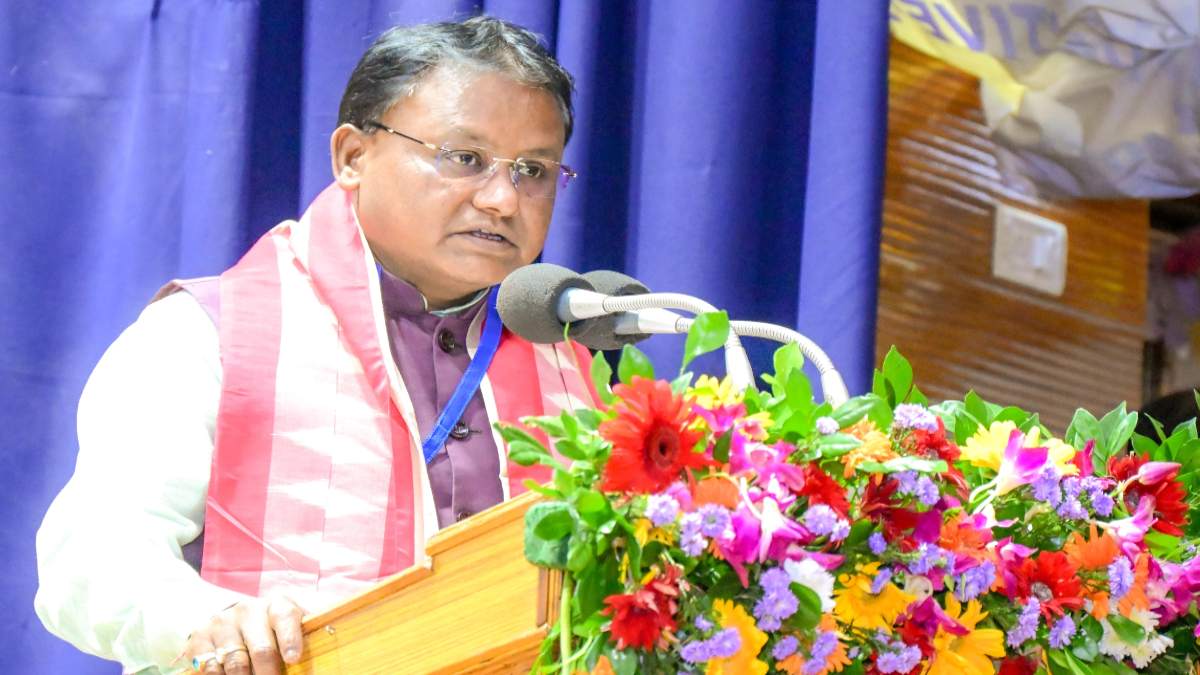 पशुपालन को रोजगार के रूप में अपनाने के लिए युवाओं को करें प्रोत्साहित: CM मोहन चरण मांझी