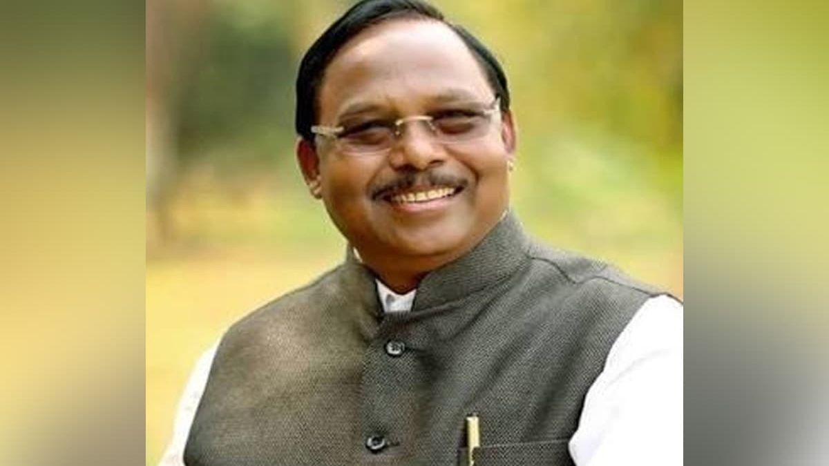 कृषि मंत्री रामविचार नेताम ने ट्वीट कर बताया अपना हाल, कहा- खतरे से बाहर हूं, शुभचिंतकों का जताया आभार…