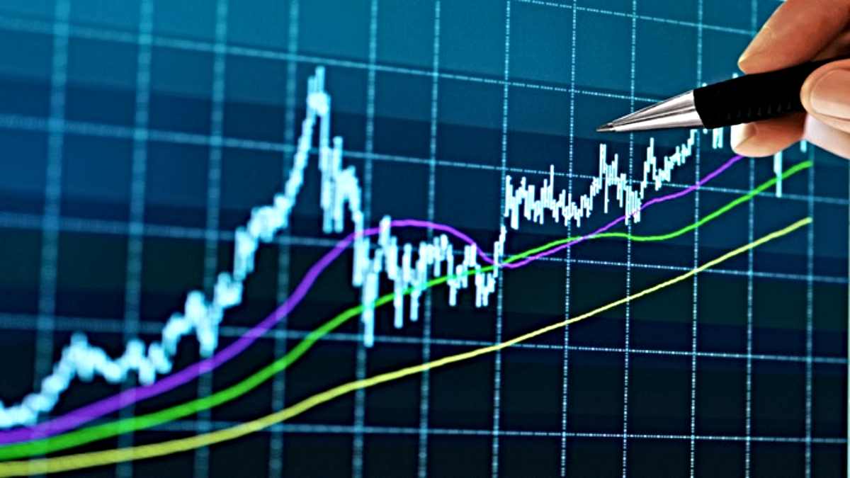 Share Market Investment: शेयर बाजार में गिरावट के बीच निवेश कमा सकते हैं मुनाफा, ये शेयर्स बदल सकते हैं आपकी किस्मत…