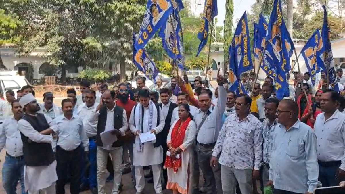 इंजीनियरिंग कॉलेज की तीसरी मंजिल पर छात्रा से रेपः कॉलेज बना लव जिहाद का अड्डा, ABVP ने बोला हल्ला