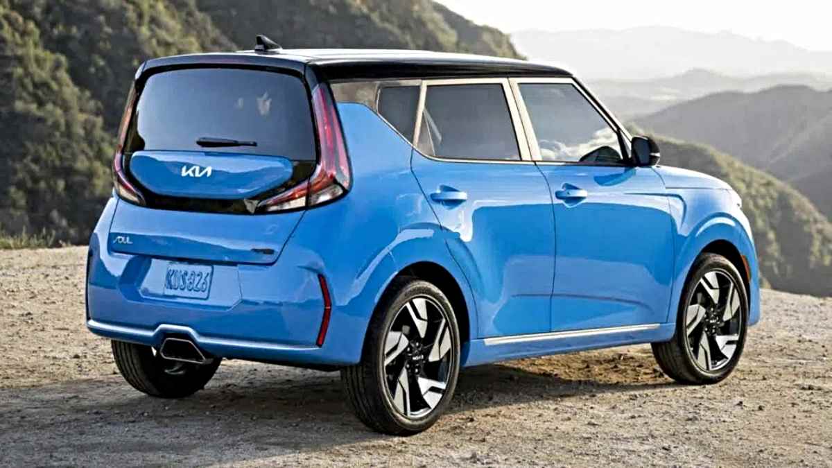 Kia Clavis: नई किफायती SUV की मिली पहली झलक, दमदार फीचर्स और इंजन विकल्पों के साथ करेगी एंट्री…