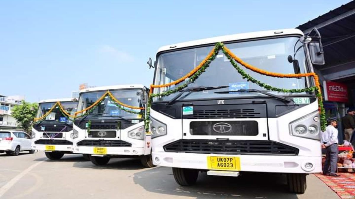 कागजों में उलझा पर्वतीय रूट की 77 बस का संचालन,  कागजी कार्रवाई पूरी करने में जुटे अधिकारी, CM धामी ने 130 बसों को दिखाई थी हरी झंडी