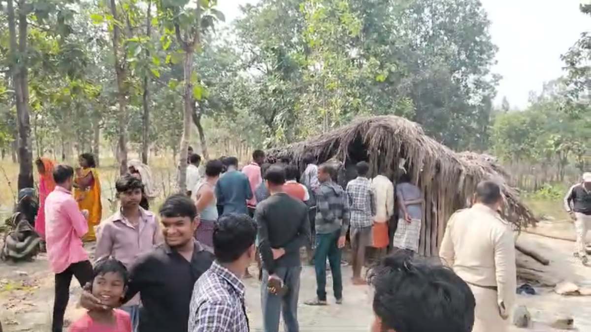 बड़ी खबर : हाथी के हमले में दो बच्चों की मौत, माता-पिता ने भाग कर बचाई जान