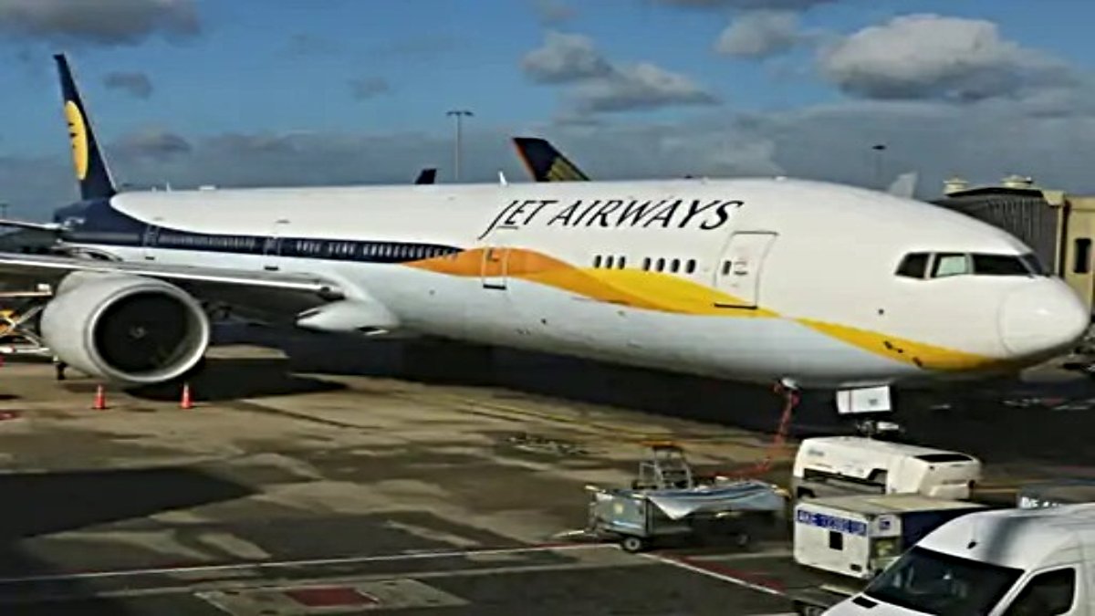 Jet Airways Assets Auctioned: सुप्रीम कोर्ट ने एयरलाइन के लिक्विडेशन का आदेश दिया, जानिए कब से बंद है Airline…