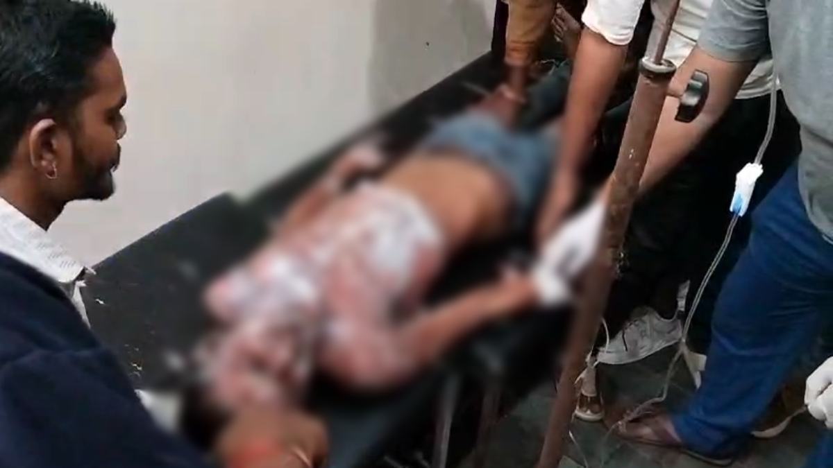 थाने के सामने आत्महत्या की कोशिश: युवक ने खुद पर पेट्रोल उड़ेलकर लगाई आग, हालत गंभीर…