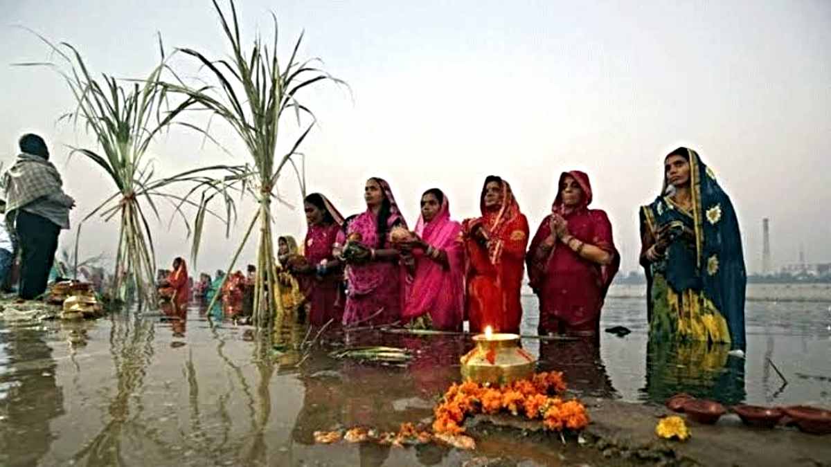 Chhath Puja: खुद ‘परवैतिन’ के मुंह से बोलती हैं छठ मैया, आशीर्वाद कभी खाली नहीं जाता…