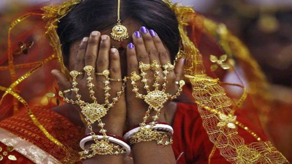 नाबालिग हिन्दू लड़की का अधेड़ उम्र के मुस्लिम शख्स से निकाह: परिवार पर उठे सवाल, हिंदूवादी संगठन ने जताया विरोध, पुलिस पर लगाए गंभीर आरोप