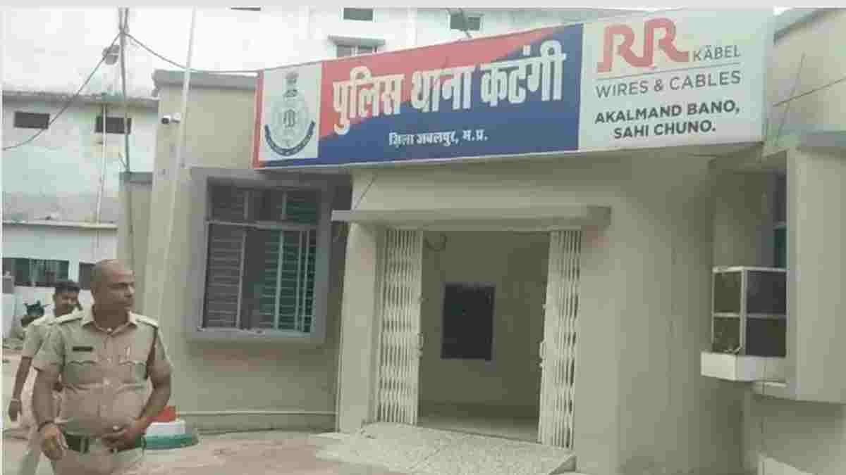 जन्म देने वालों ने ही बेटी को धकेला मौत के मुंह: नाबालिग की मौत पर पुलिस ने किया बड़ा खुलासा, माता-पिता पर FIR
