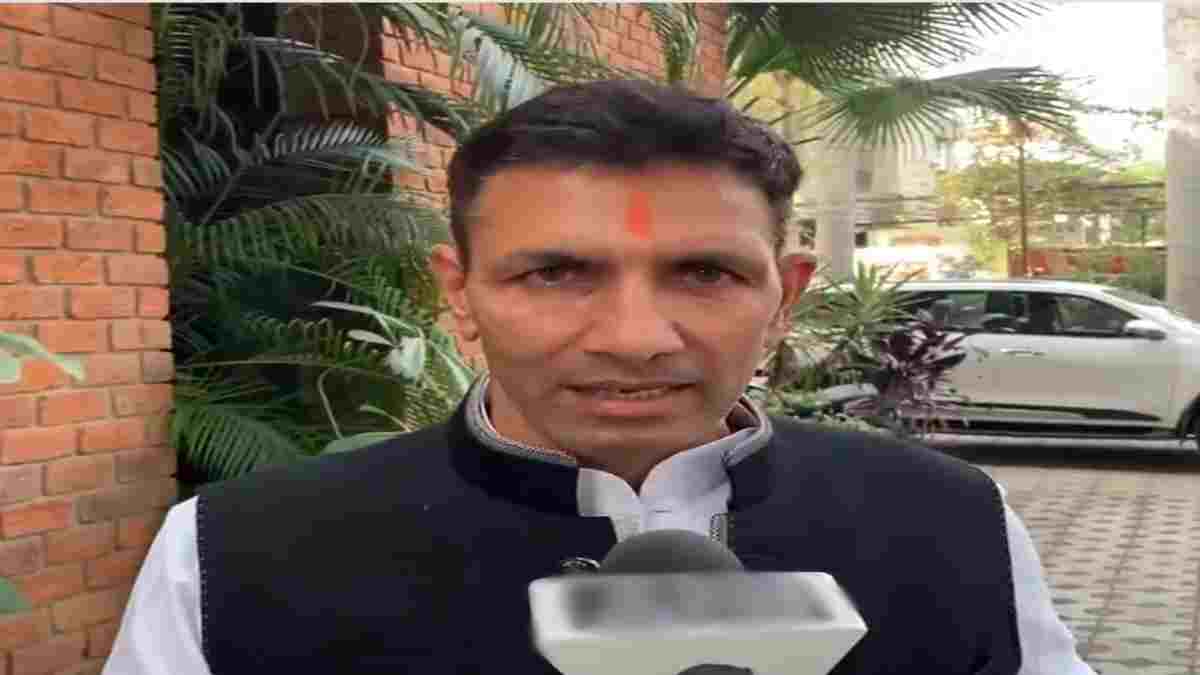 ‘संघर्ष किया… यातनाएं सही… जेल गए…’, जीतू पटवारी ने विजयपुर में जीत के बाद कार्यकर्ताओं को किया सेल्यूट, बुधनी को लेकर दिया बड़ा बयान