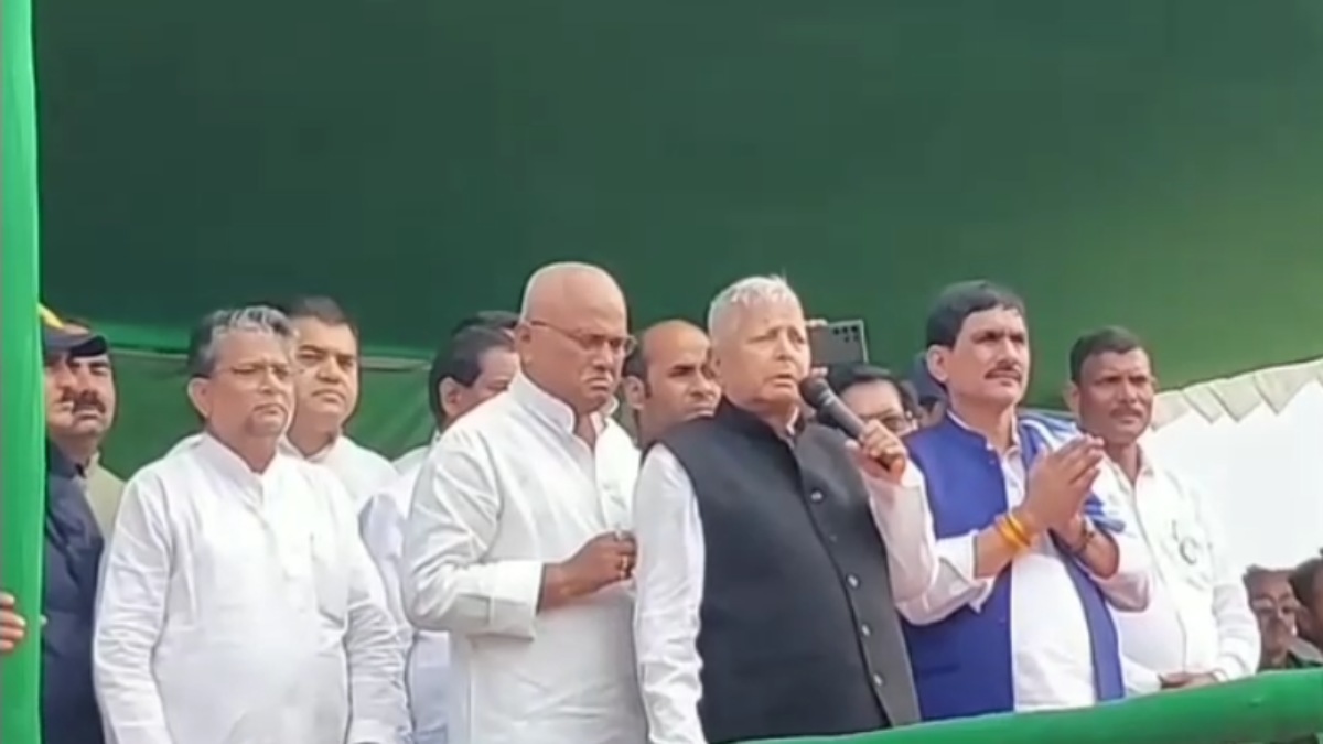 RJD सुप्रीमो लालू यादव ने PM मोदी को बताया फालतू, कहा- क्या है ये नरेंद्र मोदी… कुछ नहीं है