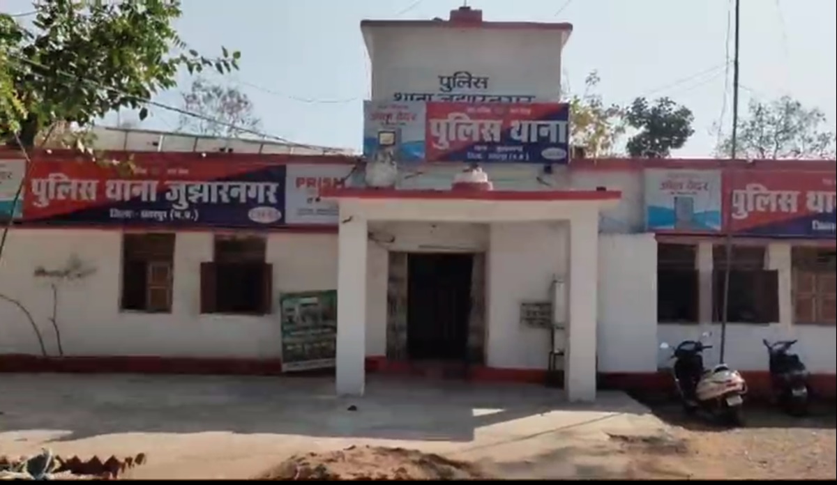 प्रेमी के साथ आपत्तिजनक हालत में पकड़ी गई बहू, सास को ईंट से कुचलकर उतारा मौत के घाट, पुलिस को गुमराह करने इन पर लगाया आरोप