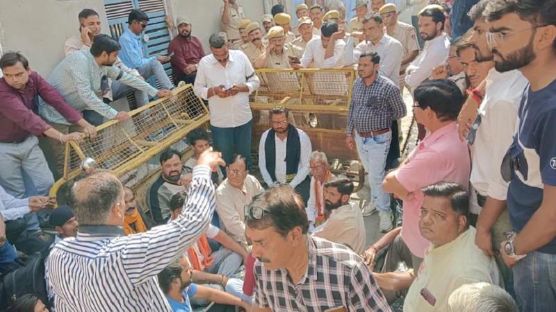 Rajasthan News: टोंक के बाद जहाजपुर में तनाव; भीड़ पर पुलिस ने किया लाठीचार्ज