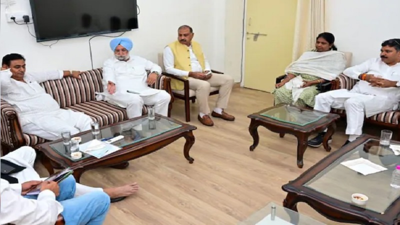 Rajasthan Politics: कांग्रेस की करारी हार पर मंथन शुरू, टिकट वितरण और निष्क्रियता बनी हार की वजह