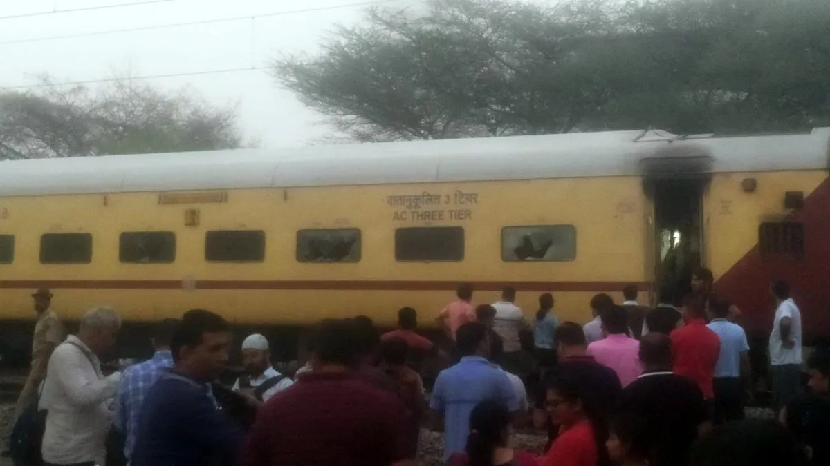 Rajasthan News: साबरमती-दौलतपुर एक्सप्रेस के एसी में उठा धुंआ, बड़ा हादसा टला