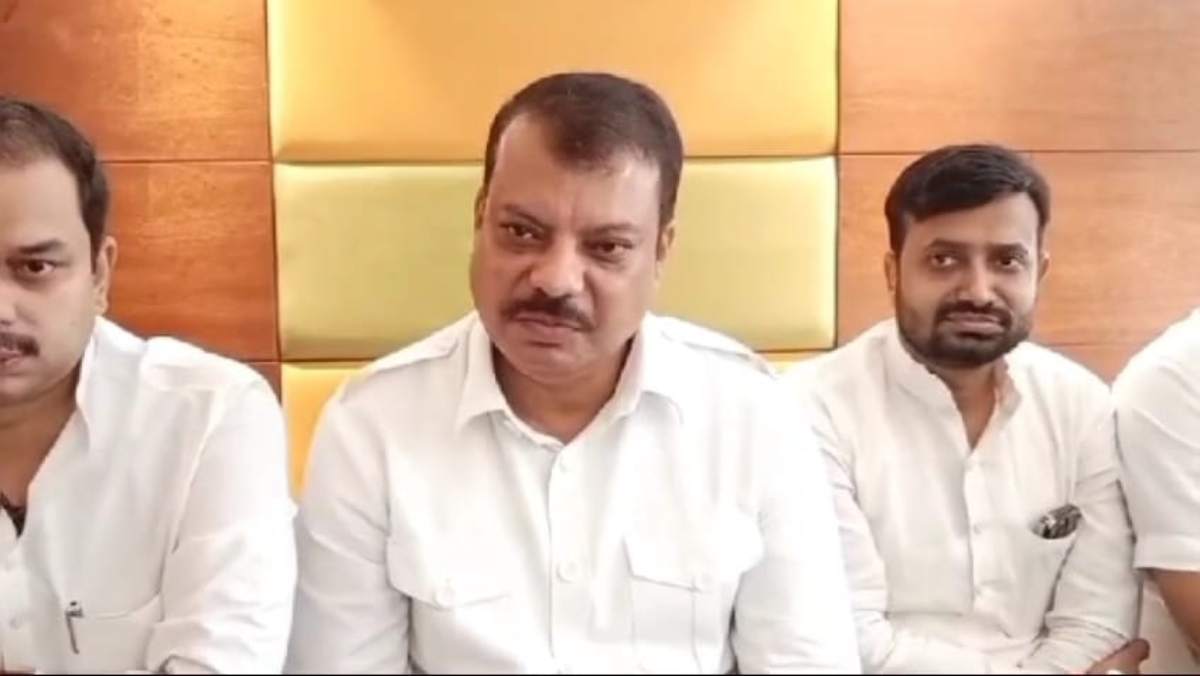 ’50 करोड़ रुपए ले लो और कैबिनेट मिनिस्टर बन जाओ’, उमंग सिंघार ने भाजपा पर लगाया बड़ा आरोप, कहा- मंत्री बनाने का दिया था ऑफर
